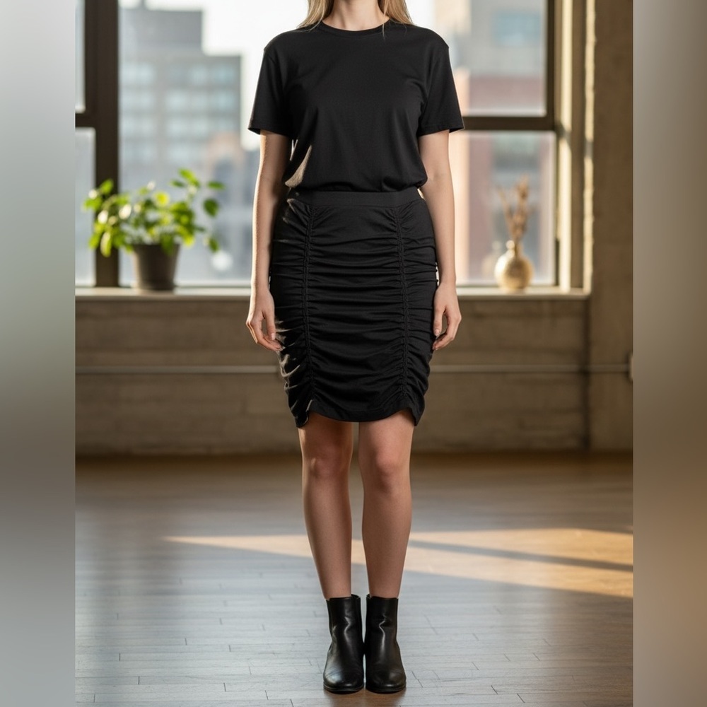 Elegant Bebe Black Ruched Skirt - Picture 2 of 5